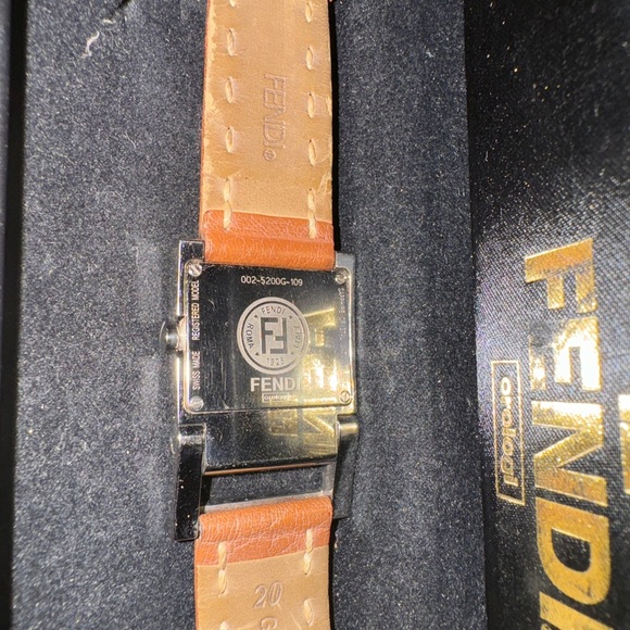 FENDI Olologi Watches Brown/Silver Stainless Steel/leather - Picture 5 of 8